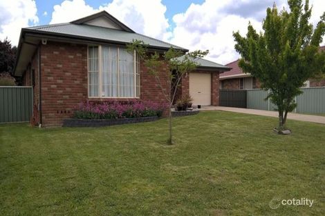 11 Newling Ave, Armidale, NSW 2350