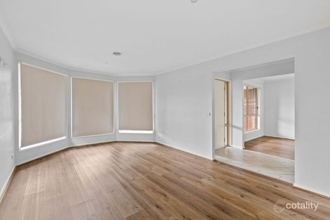 Property photo of 5 Ogle Way Cranbourne North VIC 3977