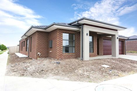 Property photo of 10 Falstone Circuit Mickleham VIC 3064