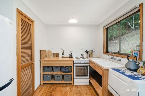 Property photo of 27 Melaleuca Crescent Tascott NSW 2250