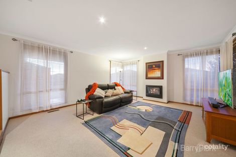 1 Fairmead Pl, Narre Warren South, VIC 3805