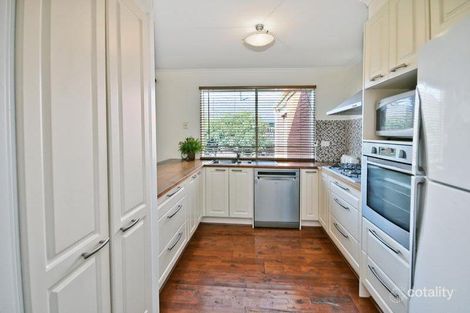 Property photo of 9 Rivergum Place Hillside VIC 3037