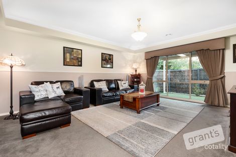 Property photo of 9 Irving Close Berwick VIC 3806