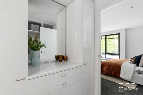 Property photo of 103/30 St Andrews Place East Melbourne VIC 3002