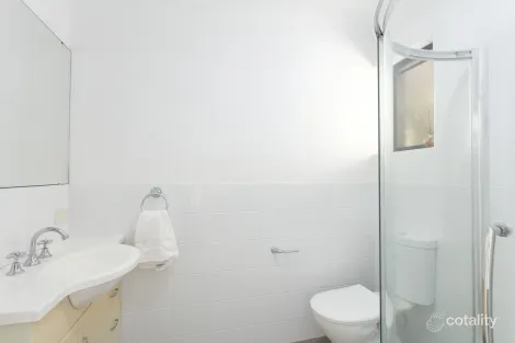 Property photo of 10/2 Waroonga Road Nedlands WA 6009