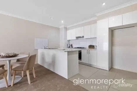 25/1 Glenmore Ridge Dr, Glenmore Park, NSW 2745