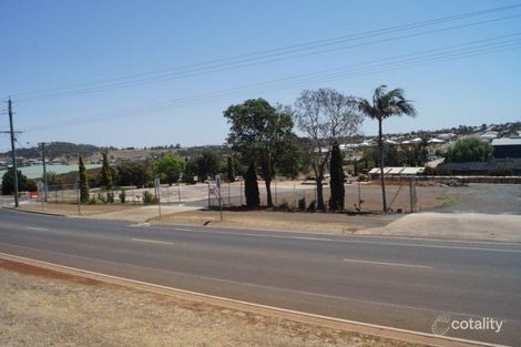 724 South St, Harristown, QLD 4350