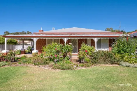 7 Lincoln Gr, College Grove, WA 6230