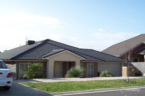 Property photo of 19 Burlington Chase Hampton Park VIC 3976