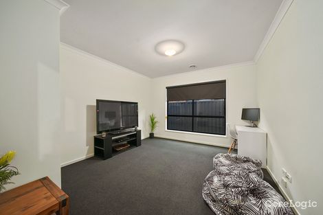 Property photo of 5 Scullin Street Cranbourne East VIC 3977
