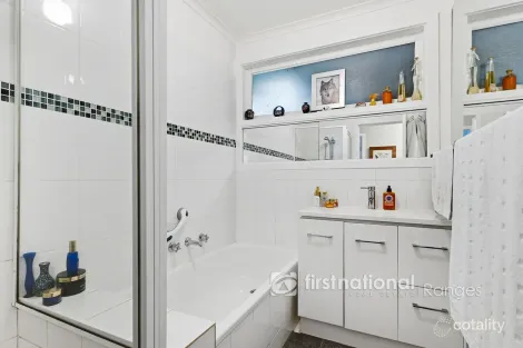 Property photo of 10 Victor Road Clematis VIC 3782