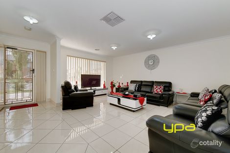 Property photo of 11 Peartree Court Roxburgh Park VIC 3064