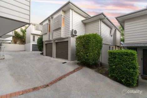 11/8 Eric Rd, Holland Park, QLD 4121