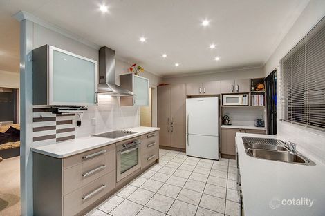 16 Casula St, Arana Hills, QLD 4054