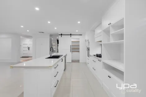 Property photo of 3 Sunflower Walk Point Cook VIC 3030