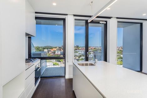 Property photo of 912/477 Boundary Street Spring Hill QLD 4000