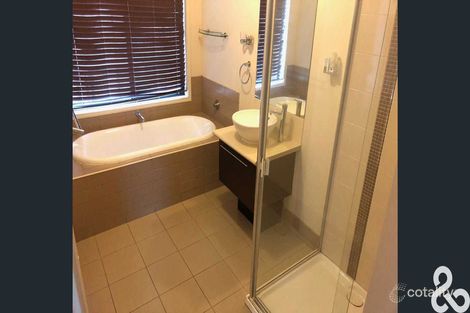 Property photo of 8 Clarence Way South Morang VIC 3752