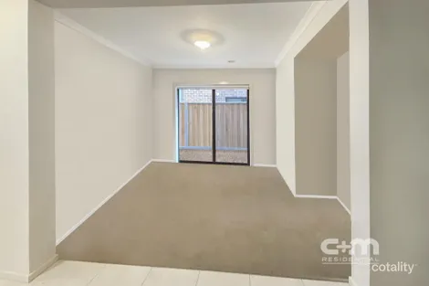 Property photo of 33 Danthonia Street Coburg North VIC 3058