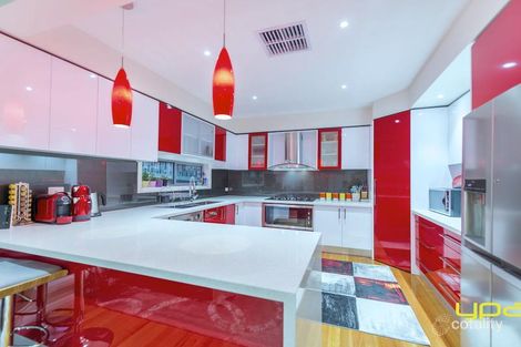 Property photo of 39 Bologna Crescent Greenvale VIC 3059