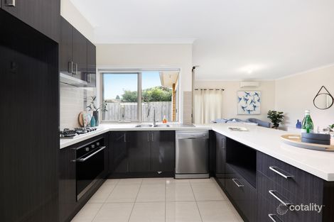 Property photo of 2/5 Benedikt Court Scoresby VIC 3179