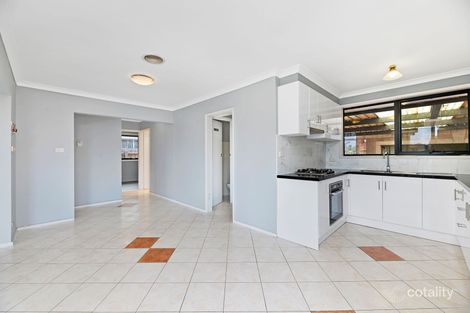 Property photo of 17 Somerset Drive Keysborough VIC 3173