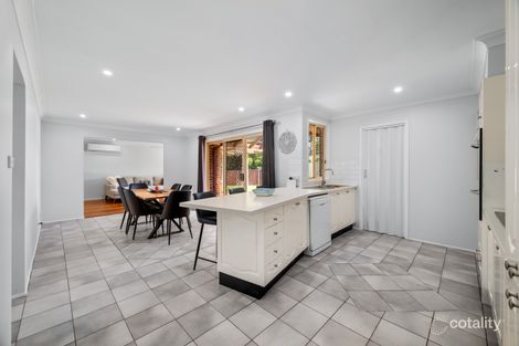 Property photo of 10 Merdle Place Ambarvale NSW 2560