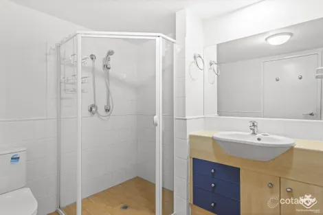 Property photo of 56 John Lund Drive Hope Island QLD 4212