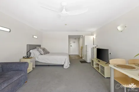 Property photo of 56 John Lund Drive Hope Island QLD 4212