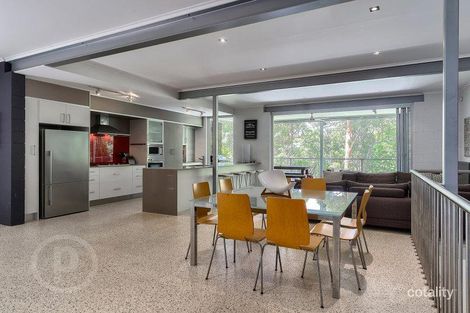 Property photo of 25 Fifth Avenue Bardon QLD 4065