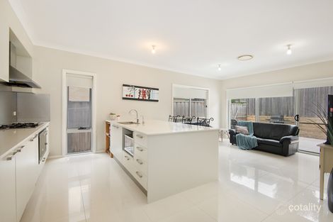 Property photo of 12 Birkdale Place Beaumont Hills NSW 2155