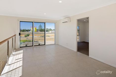 2/30 Vineyard Dr, Greenbank, QLD 4124