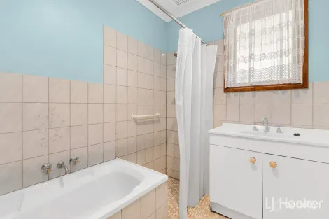 Property photo of 21 Cavenagh Street Elizabeth Downs SA 5113