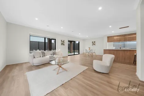 Property photo of 2 Eureka Street Kalkallo VIC 3064