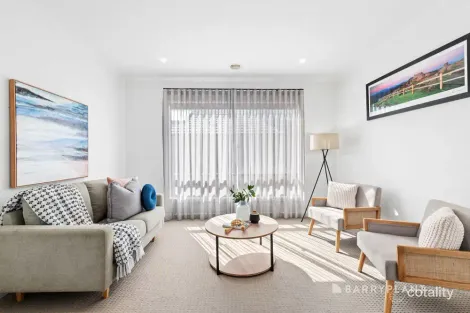 Property photo of 19 Todd Way Mernda VIC 3754