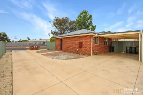 1/4 Remlaw Rd, Horsham, VIC 3400