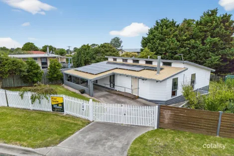 8 Archer Ct, Lakes Entrance, VIC 3909