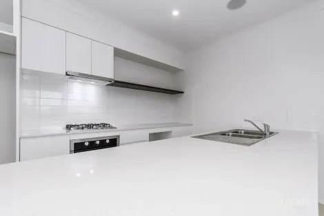Property photo of 22/1 Glenariff Boulevard Canning Vale WA 6155