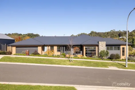 12 Lilley Ct, Woodend, VIC 3442