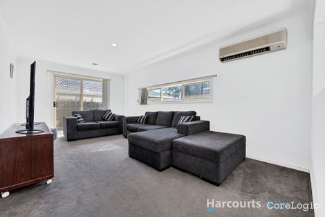 Property photo of 4 Samchelle Place Pakenham VIC 3810