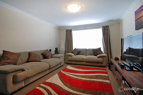 Property photo of 11 Silkwillow Ramble Woodvale WA 6026