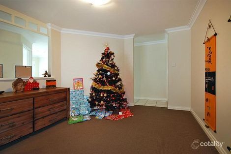 Property photo of 11 Silkwillow Ramble Woodvale WA 6026