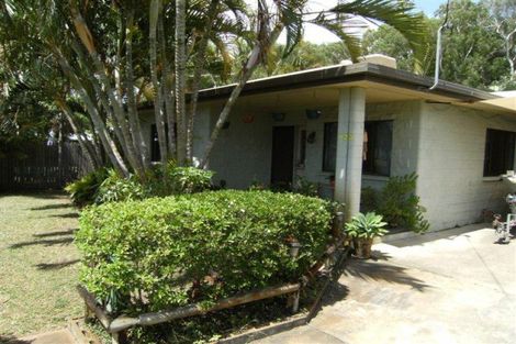 123 John Dory St, Taylors Beach, QLD 4850