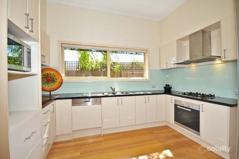 Property photo of 2/23 Avondale Grove Mount Waverley VIC 3149