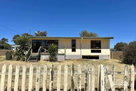 11 Battery St, Muluckine, WA 6401