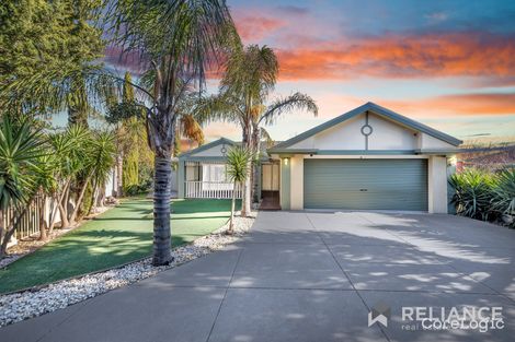 Property photo of 19 Elphinstone Way Caroline Springs VIC 3023