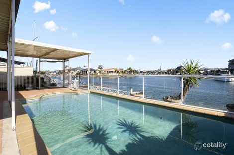 Property photo of 34 Oxley Drive Paradise Point QLD 4216