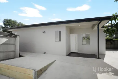 28 Larien Cres, Birrong, NSW 2143