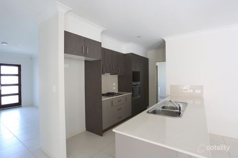 Property photo of 21 Treecreeper Crescent Upper Coomera QLD 4209
