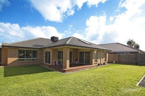 Property photo of 8 Grand Manor Drive Berwick VIC 3806