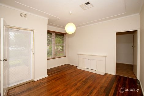 Property photo of 26 Bolger Avenue Mount Austin NSW 2650